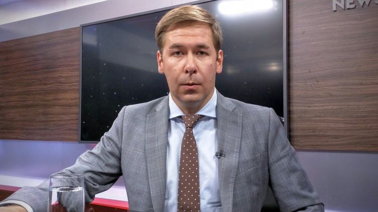 Илья Новиков считает, что для успешного обмена политзаключенными Украине необходим человек-камикадзе, который возьмет на себя за это персональную ответственность. Фото: twitter.com/NewsOne_TV