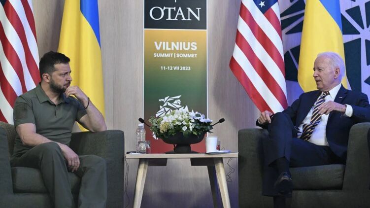 Зеленський зустрівся з Байденом на саміті НАТО