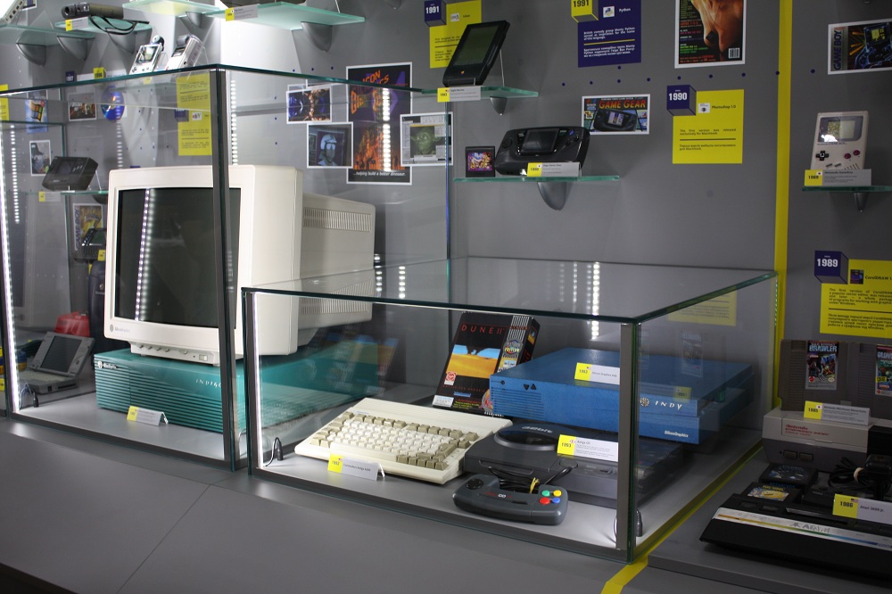 Virtual computer museums