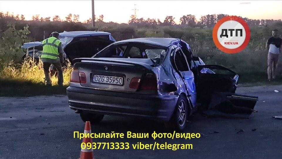 Появились фото смертельной аварии под Киевом. Фото: Telegram / "ДТП.Киев"