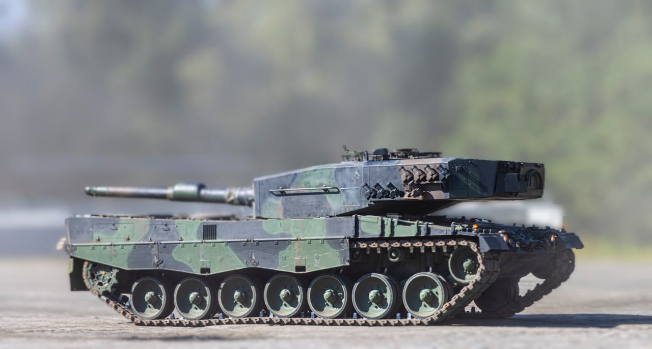 Фото отремонтированного танка "Леопард 2" для Украины. Фото - Х