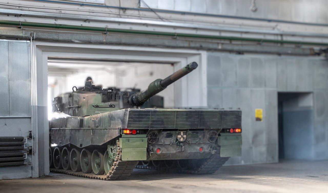Фото (3) отремонтированного танка "Леопард 2" для Украины. Фото - Х